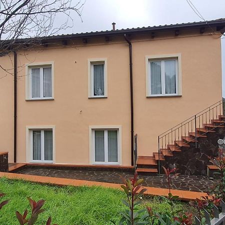 Wayne'S House, A Short Walk To The Waterfalls بانيوني المظهر الخارجي الصورة